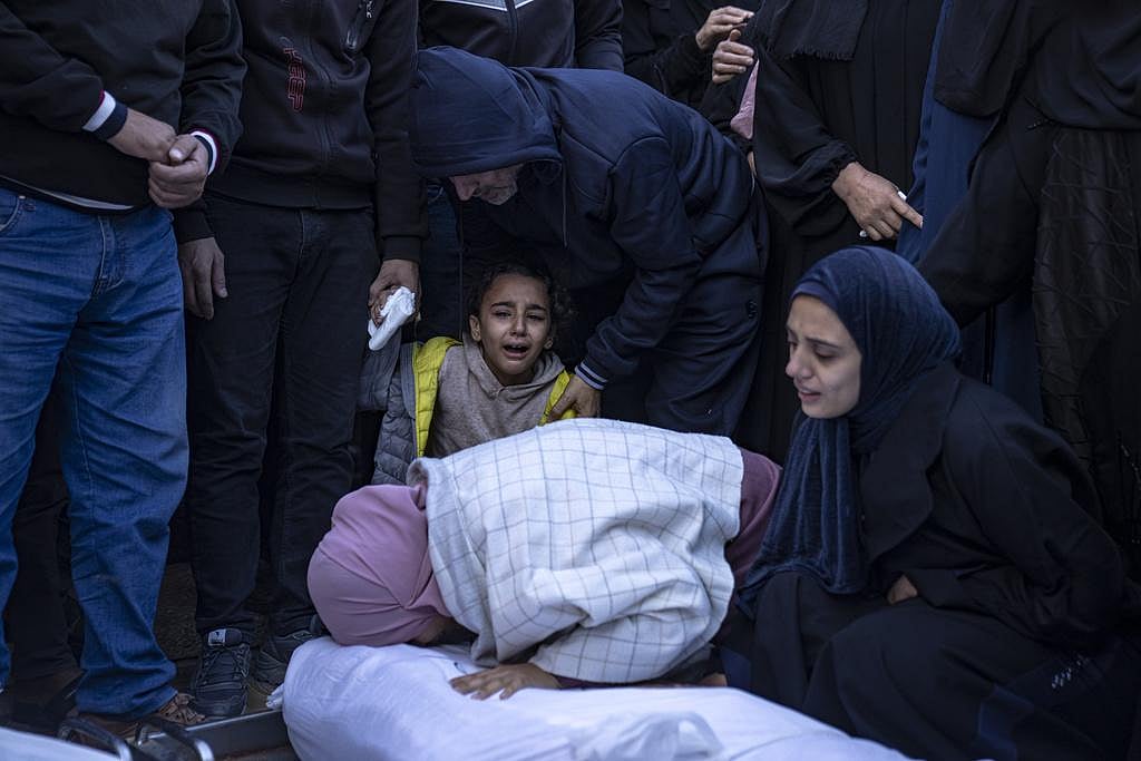 ‘Re-evaluating role as mediator in Israel-Gaza truce talks’, says Qatar