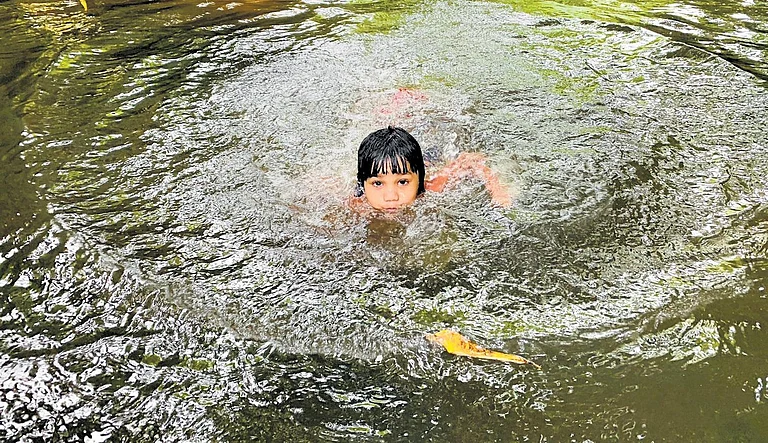 Rana Fathima shows off her skills in the water
