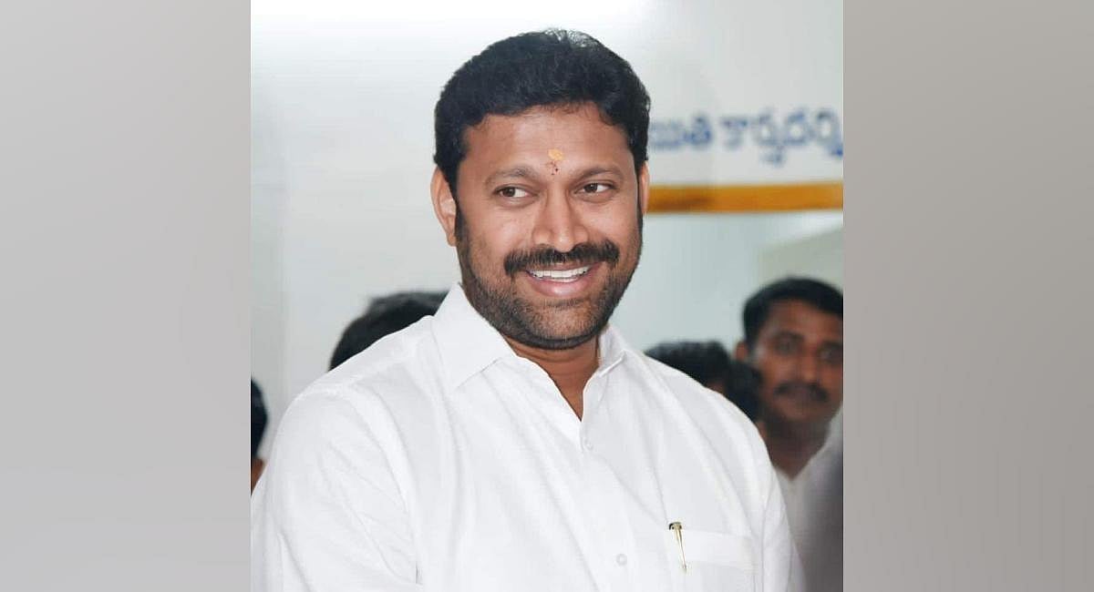 Kadapa MP Avinash Reddy urged Kurnool DIG to produce YSRC activist ...