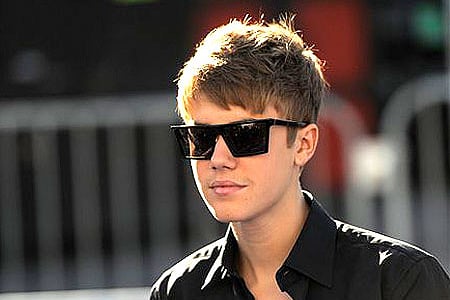 Justin Bieber Throws Up On Stage During Concert