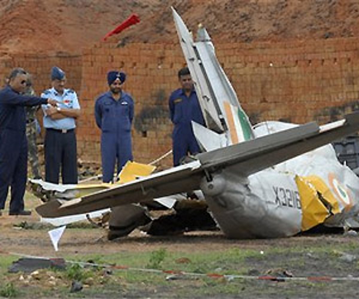 2 die as IAF trainer crashes
