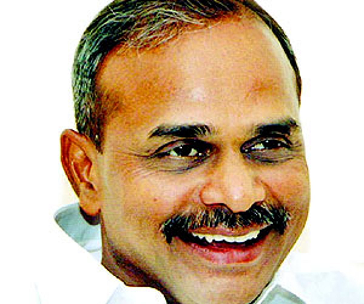 Jsr Reddy Shock across political spectrum at YSR\'s death