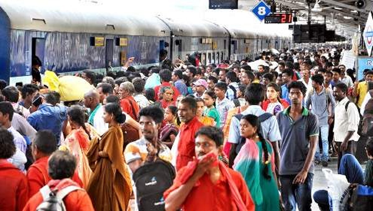 Rail , bus stations teeming with crowd