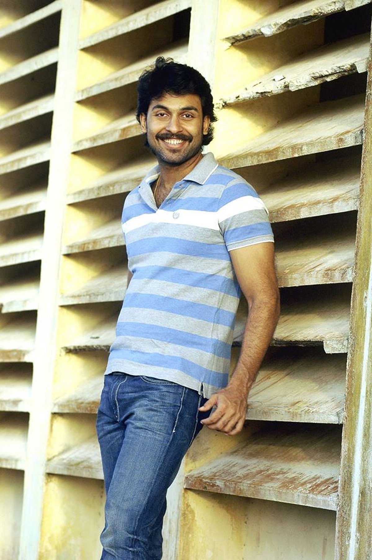 Ginu Raghavan Malayalam Actor Jishnu Raghavan Passes Away Battling Cancer
