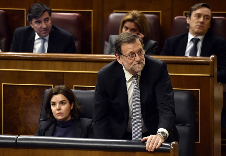catalan government suspends declaration of independence