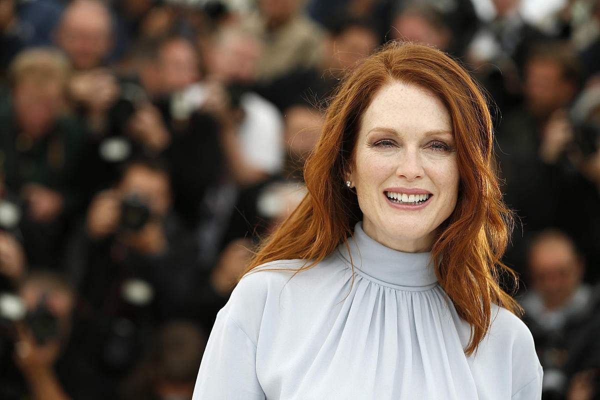 Julianne Moore terms response to Harvey Weinstein controversy(02)
