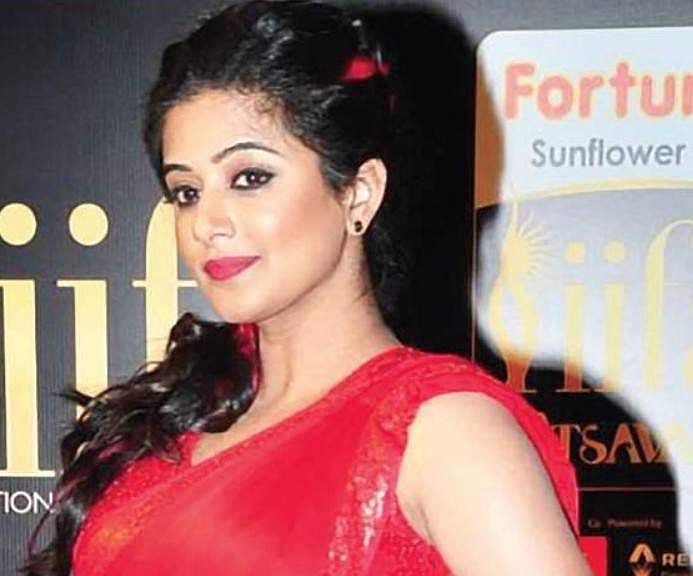 Priyamani’s shooting a Hindi film in Ooty