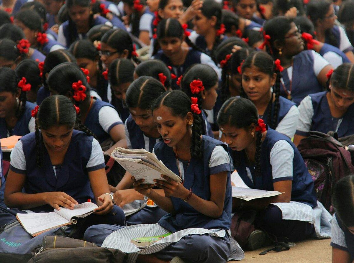 4 health tips to help students perform well in exam season