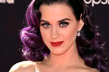 Katy Perry says she never had plastic surgery