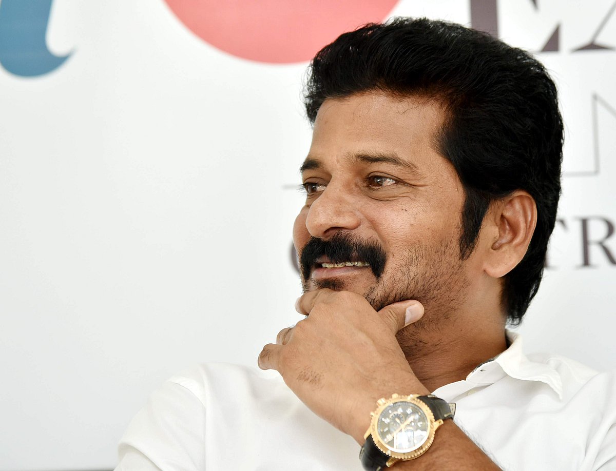 Revanth Reddy’s roadshow welcomed with open arms