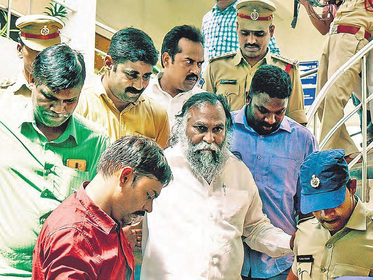 Jaya Reddy Jaya Reddy campaigns for father Jayaprakash Reddy