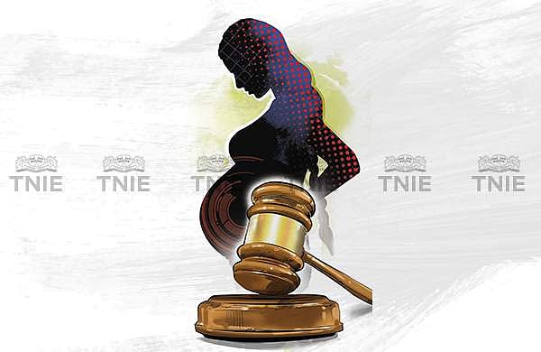 After leak, religious rift over legal abortion on display in US