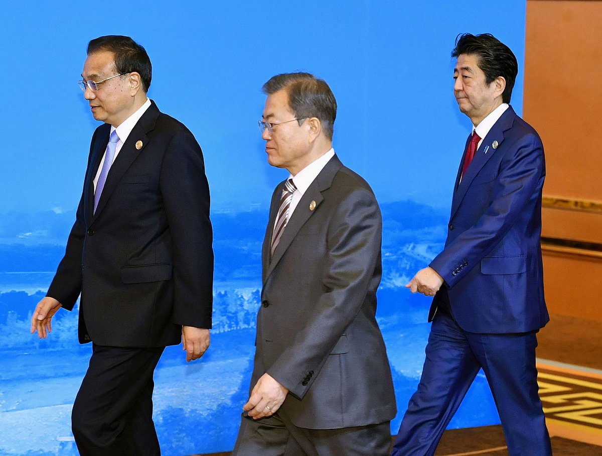 China, Japan, South Korea meet on North Korea, free trade