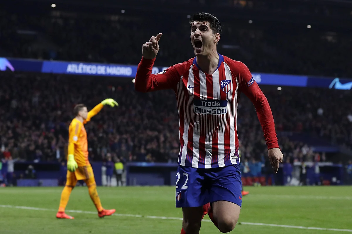 Alvaro Morata double keeps Atletico Madrid's title hopes alive