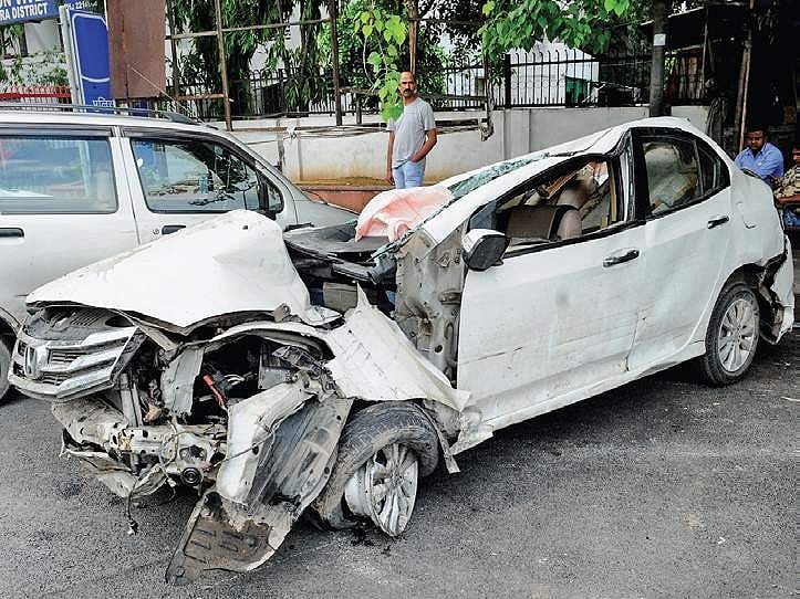 Two killed after speeding car rams into divider in East Delhi's Vivek Vihar