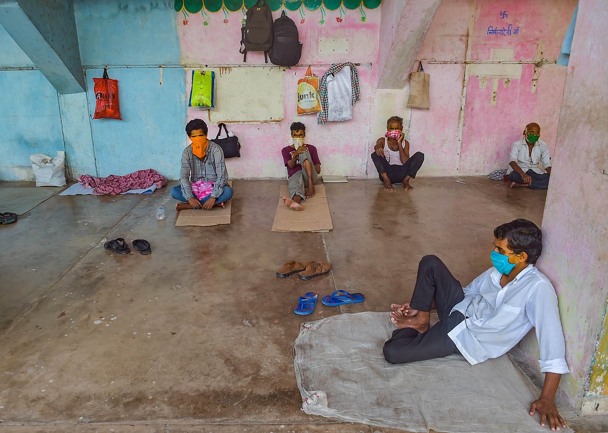 Migrant gathering at Bandra attempt to disrupt communal harmony in ...