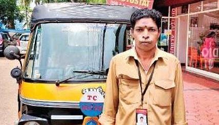 Autorickshaw drivers ditch wheels to feed families