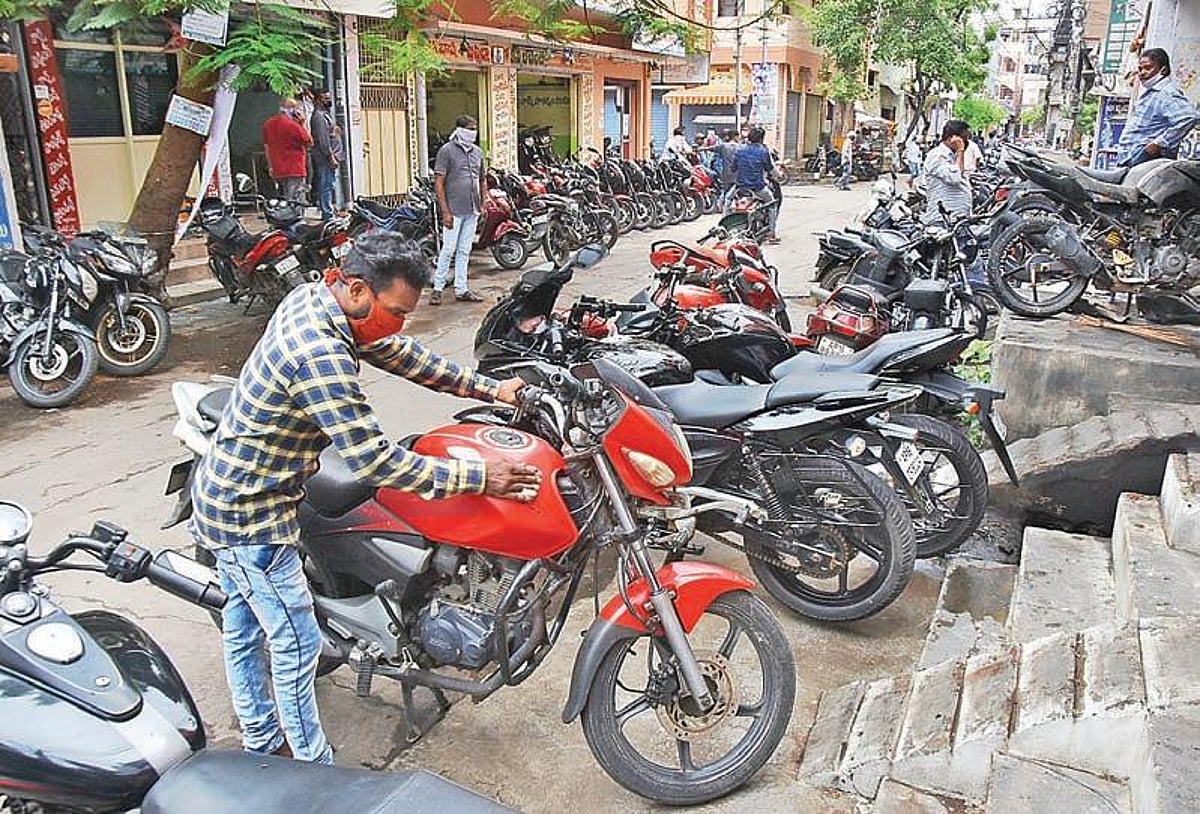 Second-hand vehicle market in Vijayawada sees boom