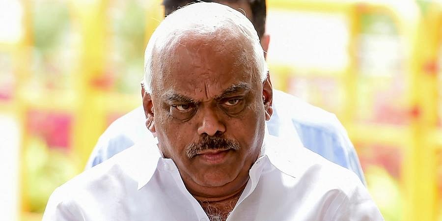 Following backlash, Karnataka Congress MLA apologises for his 'enjoy ...