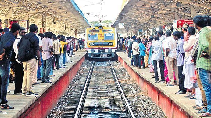 suburban-train-services-hit-chennai-hundreds-stranded