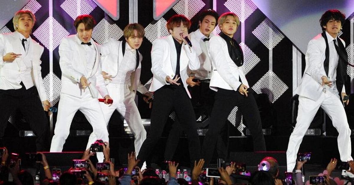 Bengaluru BTS fans celebrate the band’s return from military