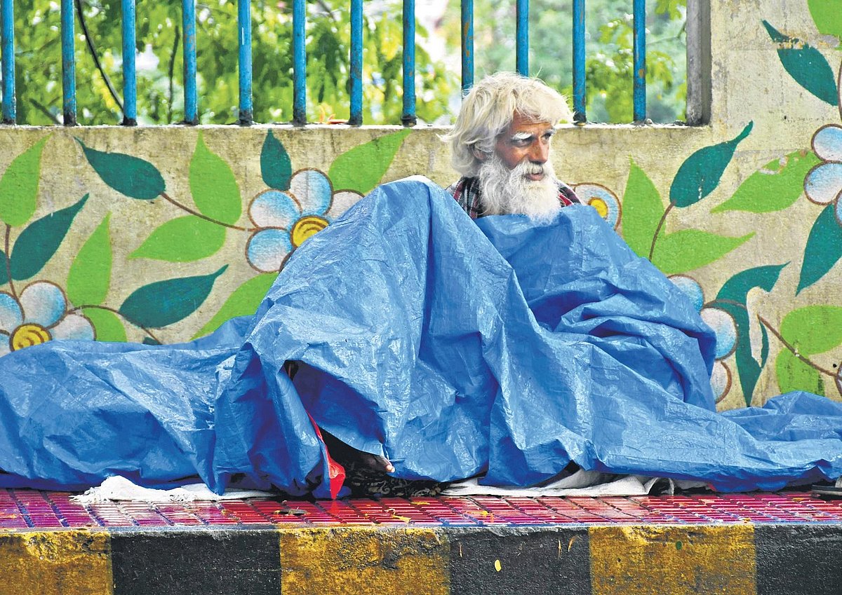 Heavy rains throw normal life out of gear in Vijayawada