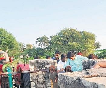 One dies, 37 take ill after drinking water in Karnataka's Yadgir