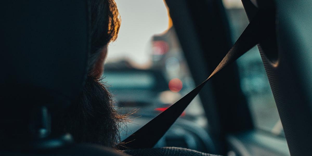 Centre mandates threepoint seat belts for all frontfacing passengers in car