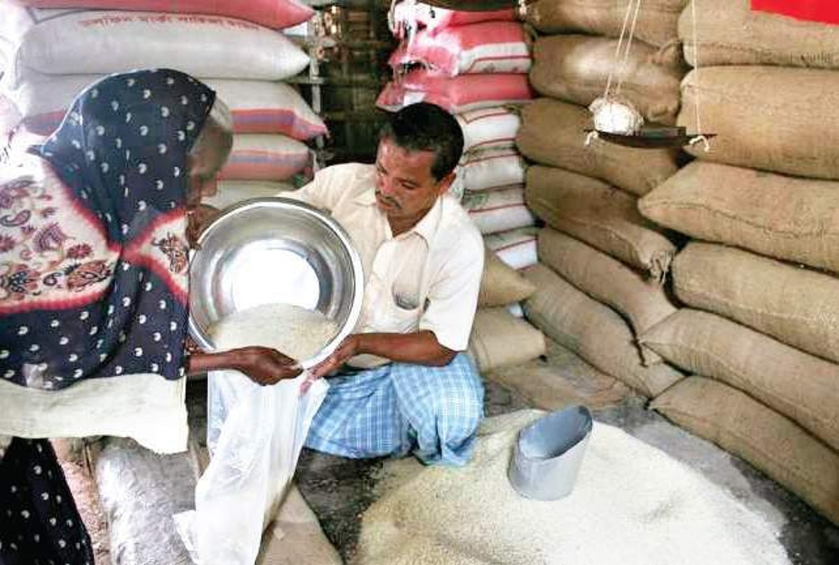 Civil supplies department principal secretary inspects ration shops in ...