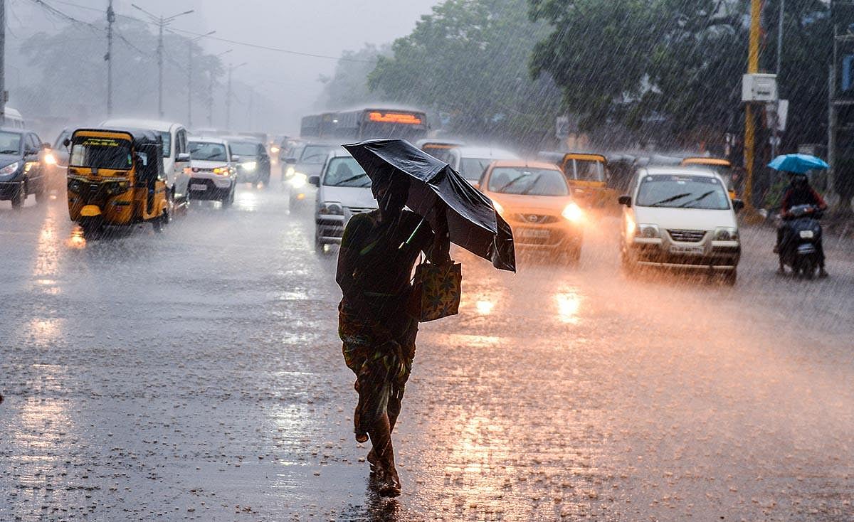 low-pressure-area-likely-to-form-over-bay-of-bengal-rains-to-resume-in