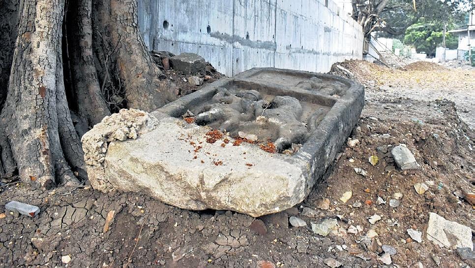 Tamil Nadu highways dept removes centuriesold plaque, draws flak