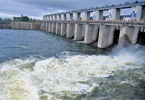 Efforts intensified to plug water leak from Gundlakamma Reservoir project
