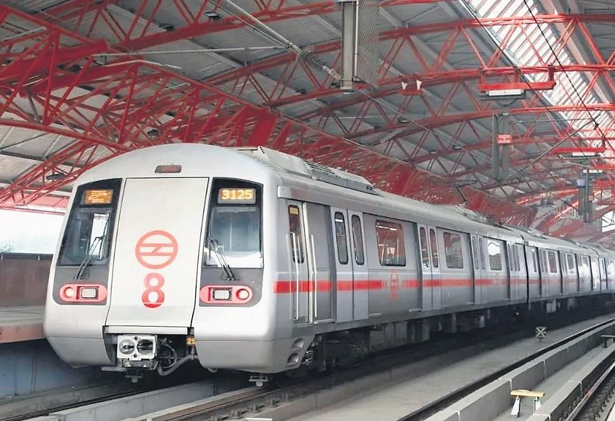Attaching DMRC assets will paralyse Delhi city: Centre