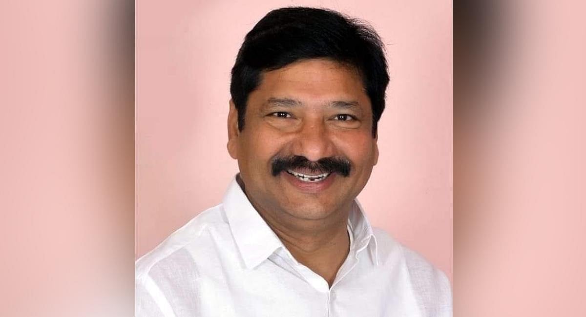 O Ramesh Ready for TDP challenge, come with us: Jogi Ramesh to Naidu