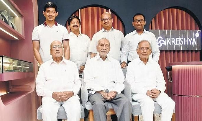 Glittering glory: Vummidi Bangaru Jewellers captivate generations with ...