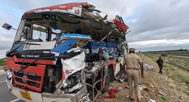 Five die in road accident in Karnataka
