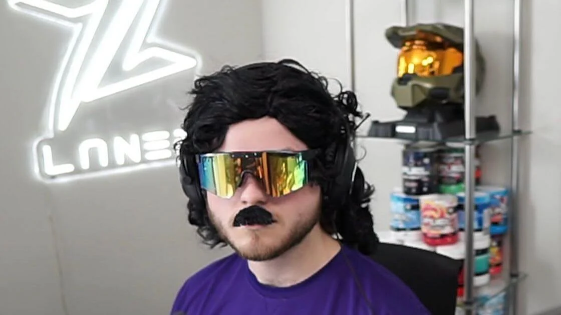 <div class="paragraphs"><p>Zlaner Cosplaying as Dr. Disrespect</p></div>
