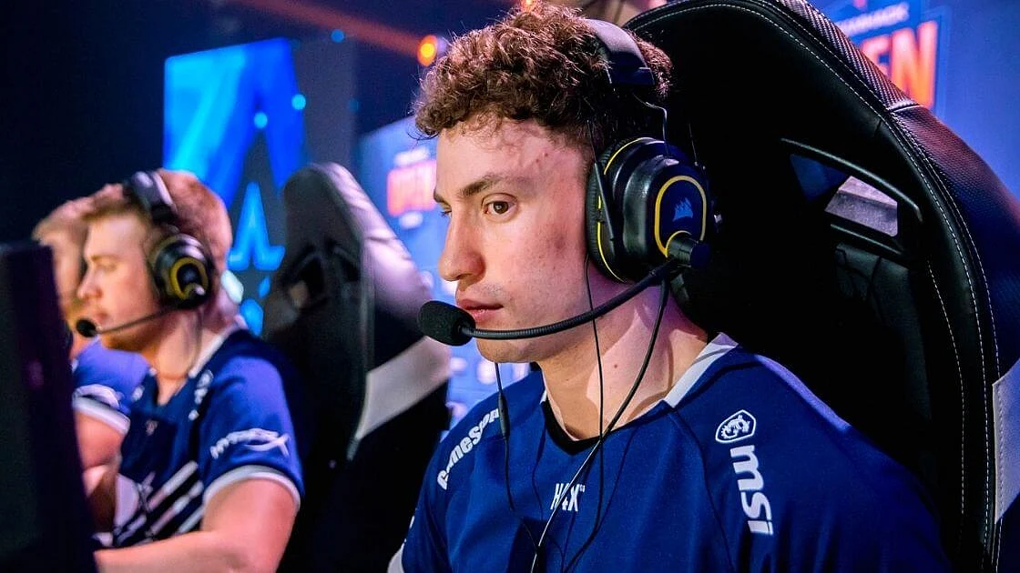 <div class="paragraphs"><p>CS:GO Major Winner RUSH Might Switch Over To Valorant</p></div>