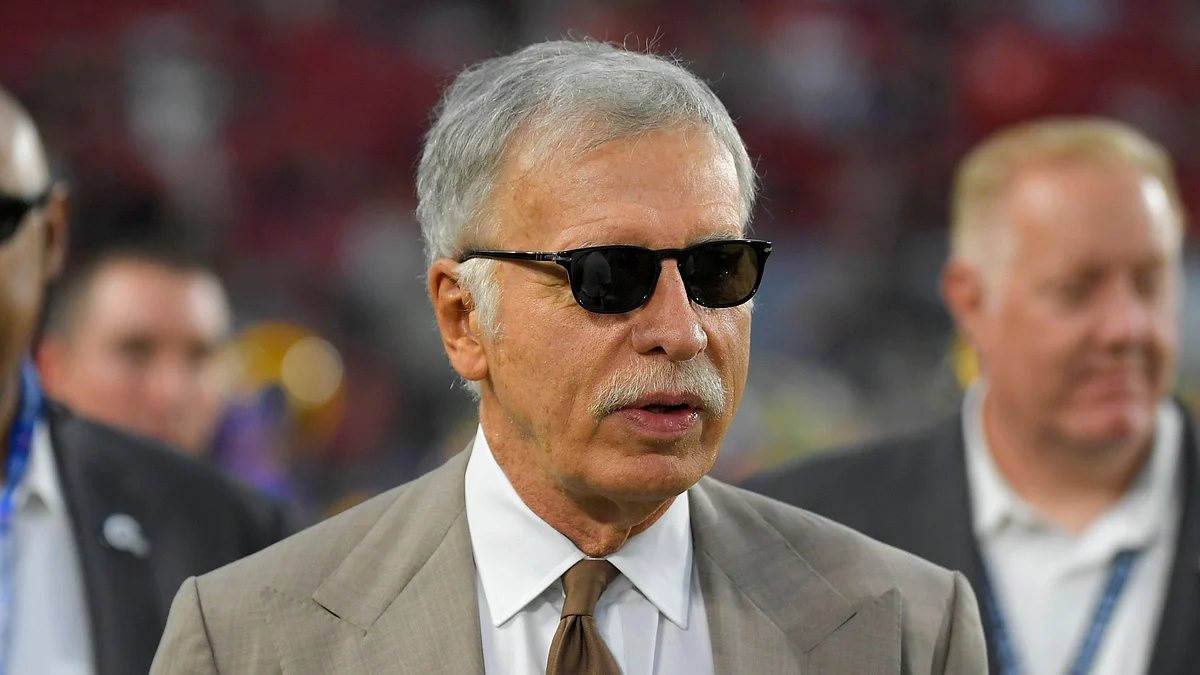 <div class="paragraphs"><p>Stan Kroenke</p></div>
