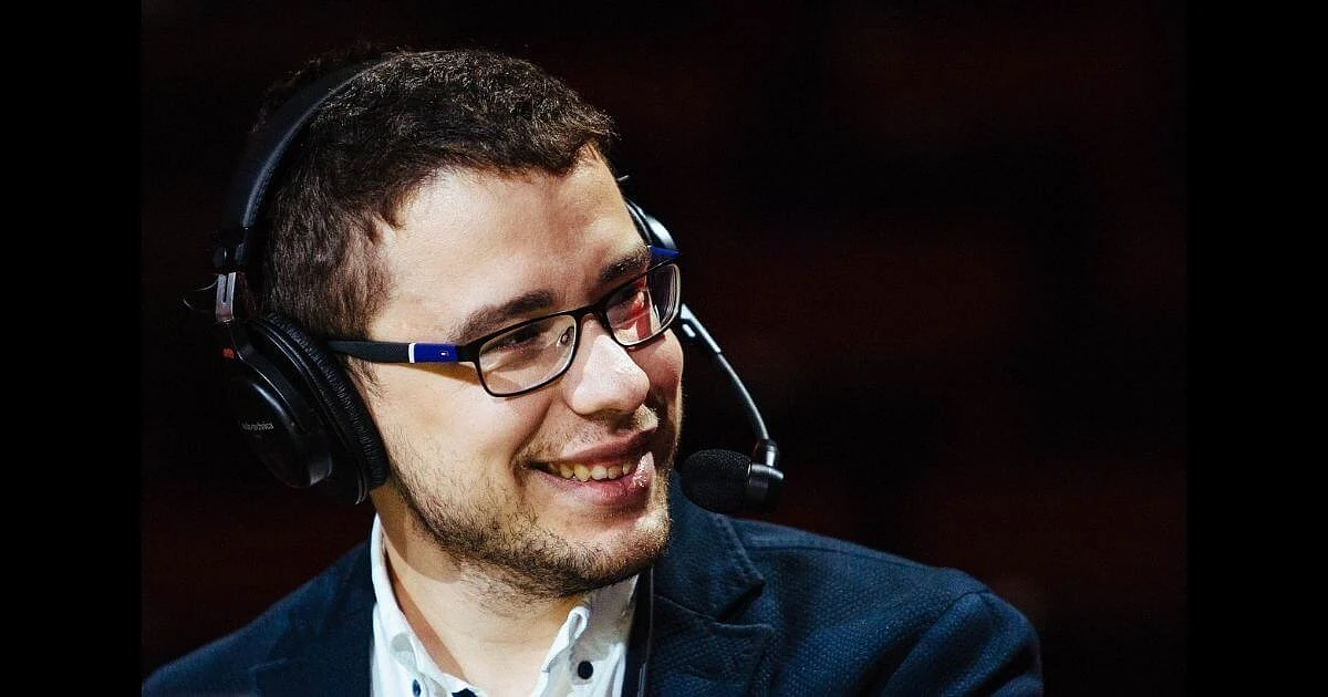 <div class="paragraphs"><p>Russian Dota 2 caster LightOfHeaven leaves TI10</p></div>