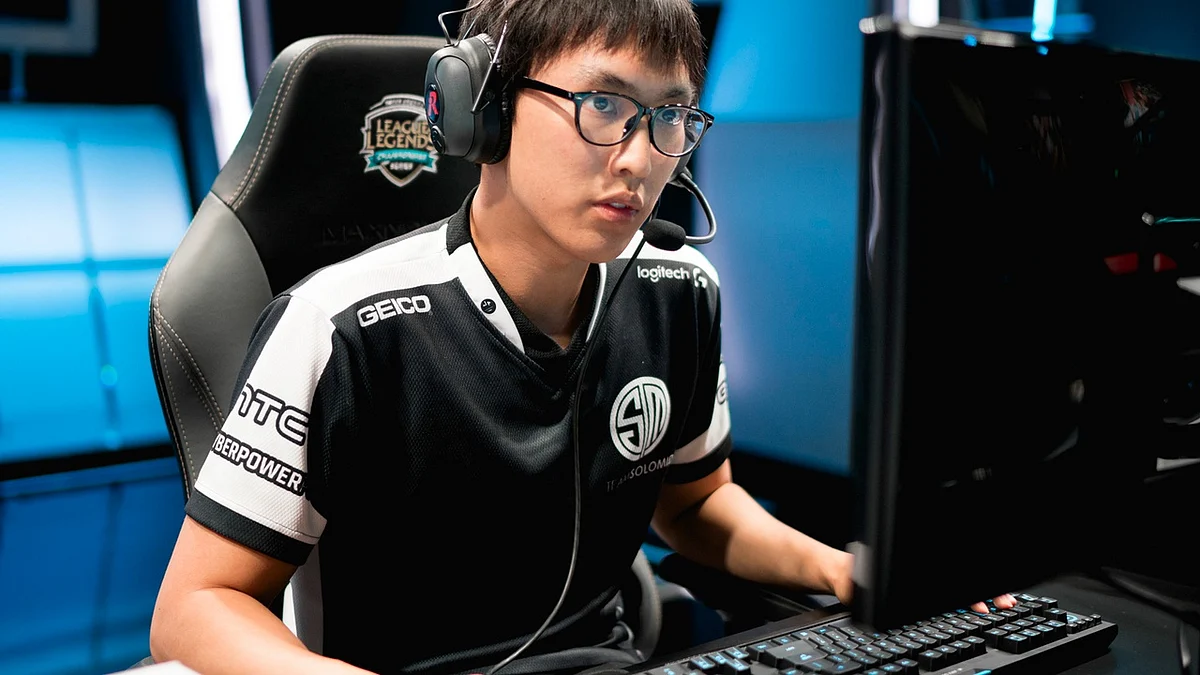 <div class="paragraphs"><p>Doublelift League of Legends</p></div>