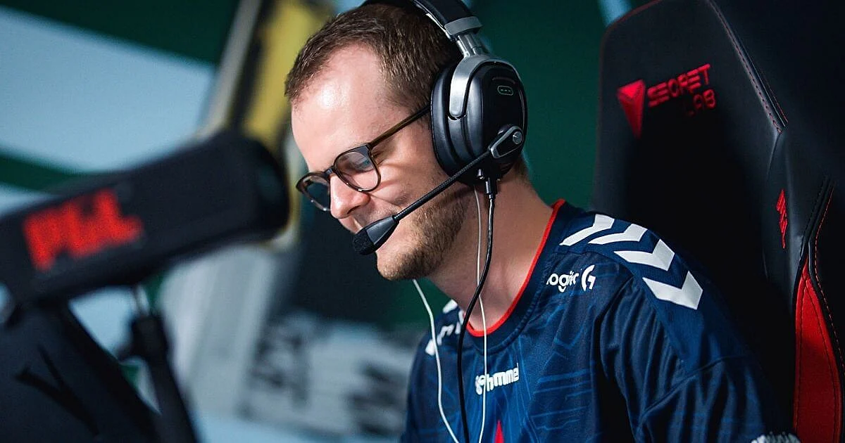 <div class="paragraphs"><p>Xyp9x Becomes First CS:GO Pro To Play More Than 1000 Maps On LAN</p></div>