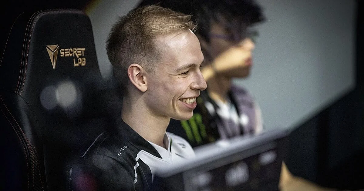 <div class="paragraphs"><p>Team Liquid CS:GO Players Donate To Save CS Fan's Life</p></div>