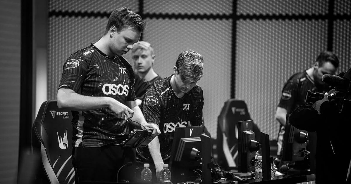 <div class="paragraphs"><p>Fnatic was knocked out of LEC Winter Split after a disappointing 2-7 performance.</p></div>