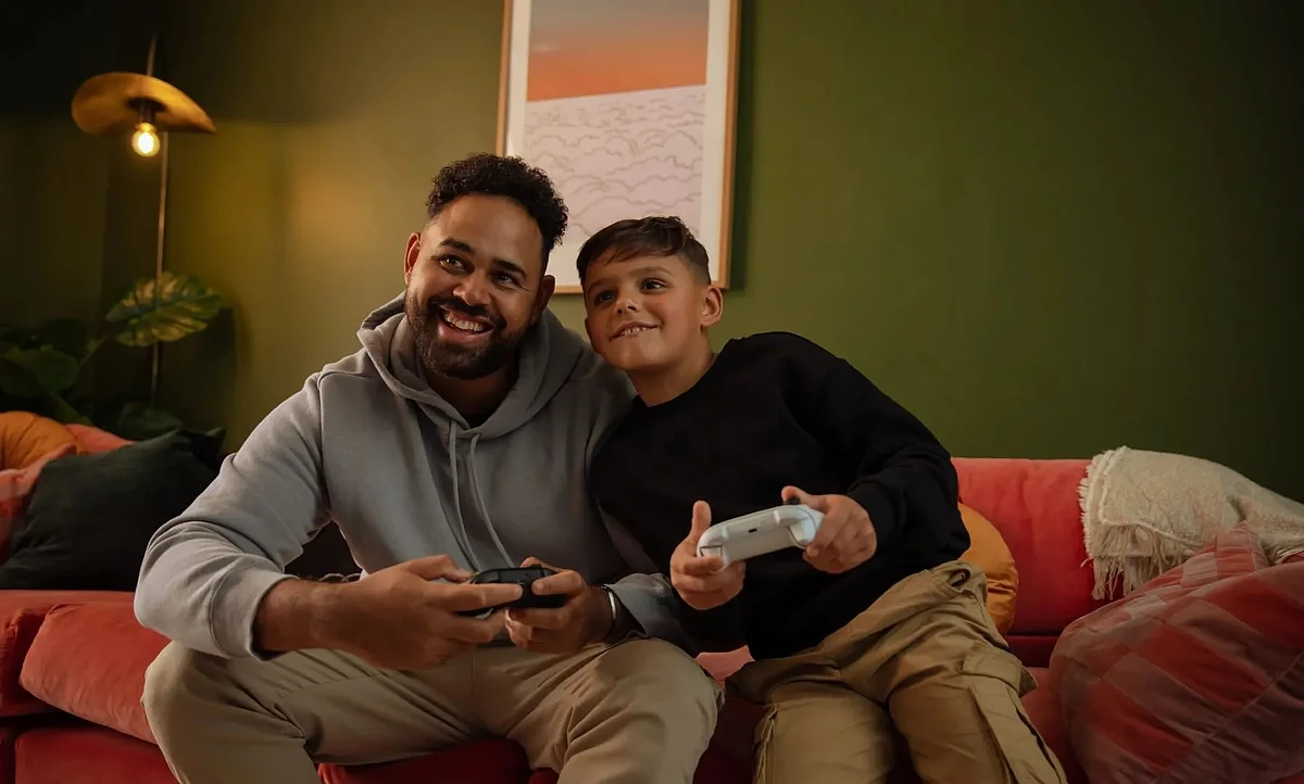 <div class="paragraphs"><p>Xbox - Internet Safety Day</p></div>