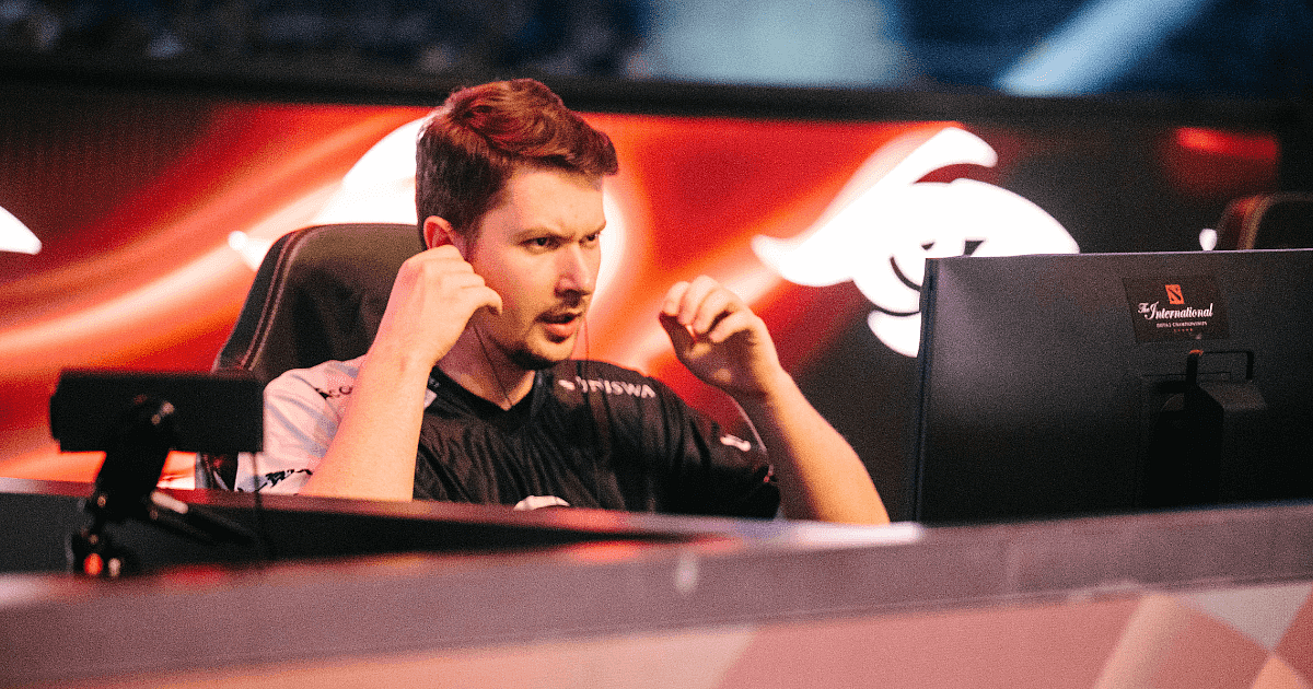 <div class="paragraphs"><p>Puppey at The International 11</p></div>