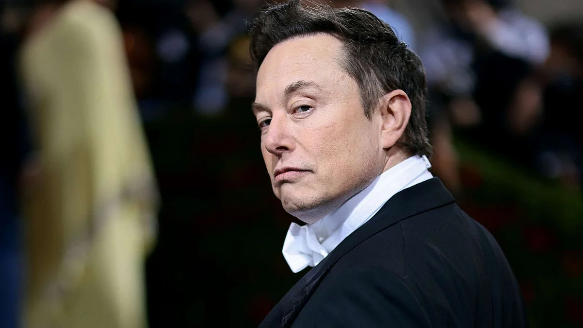 <div class="paragraphs"><p>Elon Musk Crashed a Cyberpunk 2077 Recording Session With 200-Year-Old Antique Gun in Hand</p></div>