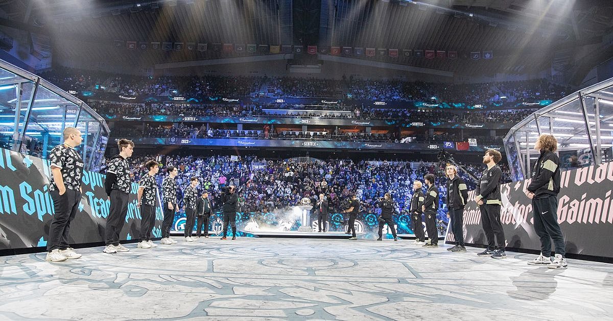 <div class="paragraphs"><p>TI12's venue before the grand final</p></div>