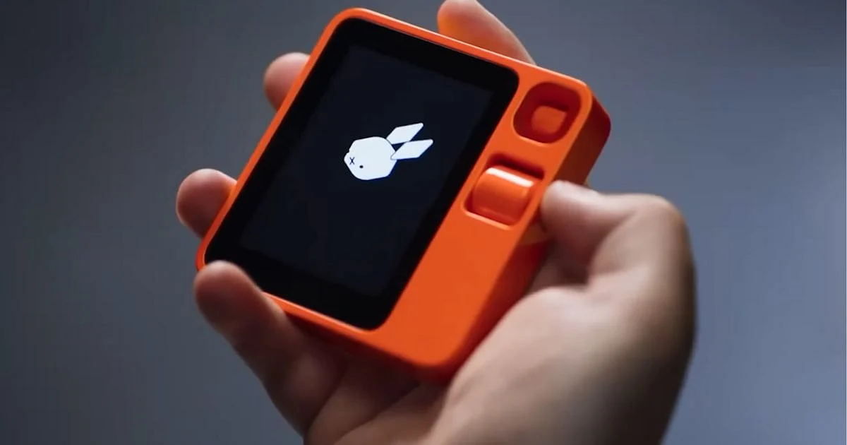 <div class="paragraphs"><p>This Viral AI Pocket Assistant Is Redefining the Future of Smartphone Functionality</p></div>