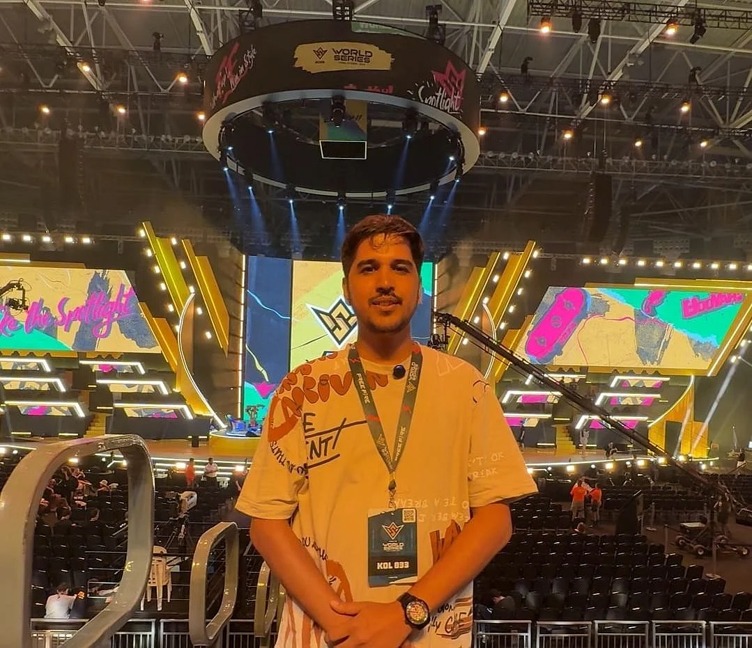 <div class="paragraphs"><p>Desi Gamers at the Free Fire World Series Brazil</p></div>